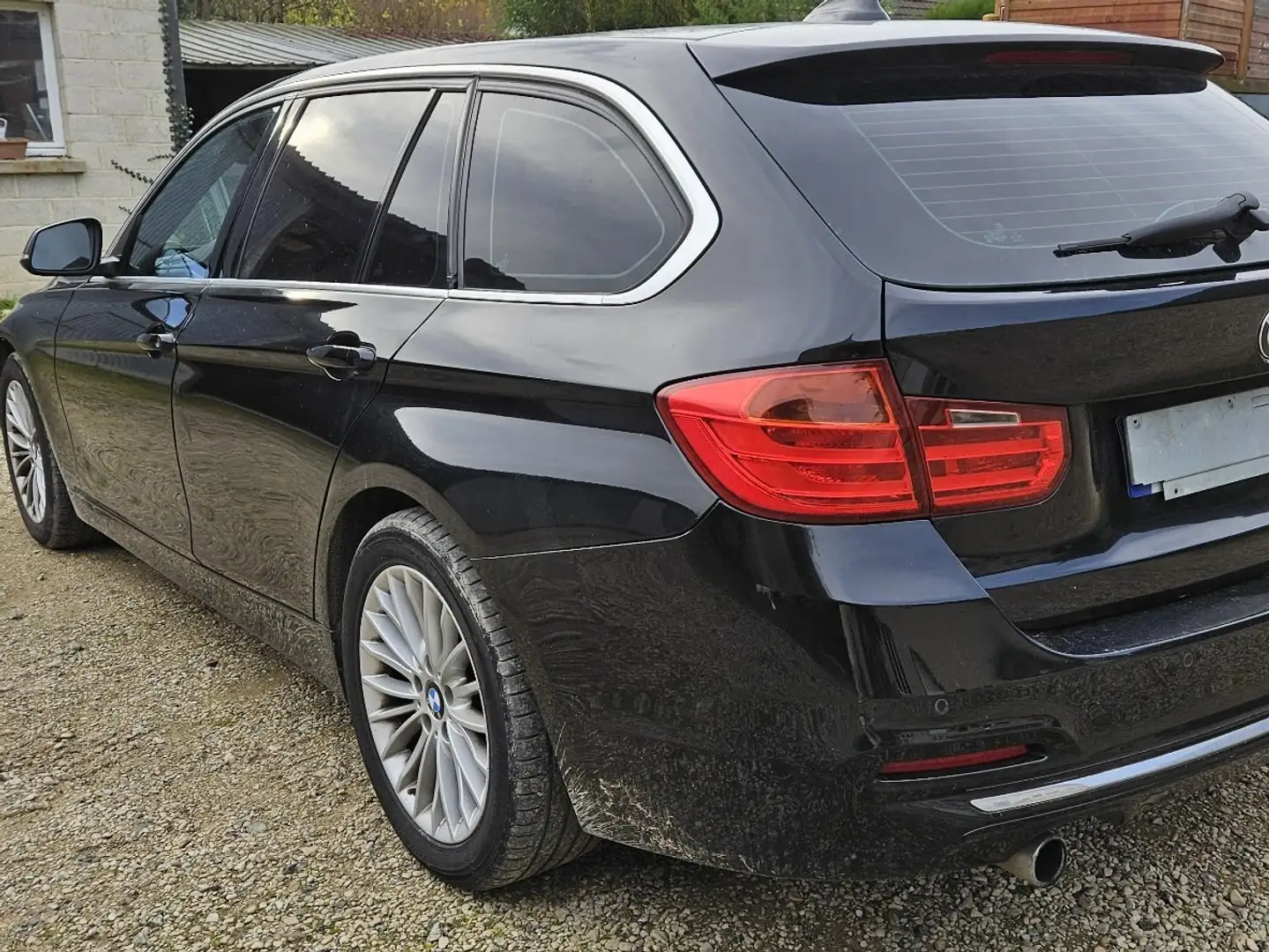 BMW 318 Touring 318d 143 ch Luxury - 2