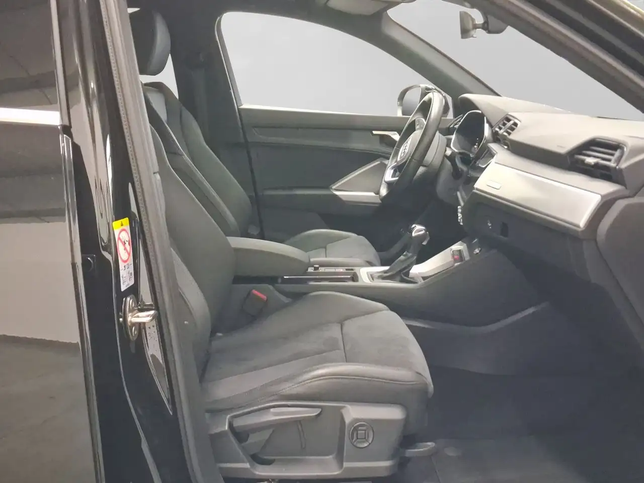 Audi Q3 45 TFSI e LED SPORTSITZE KAMERA, миниатюра 4