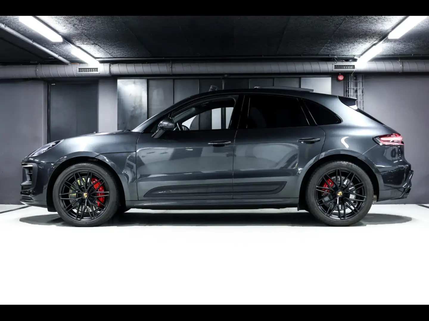 Porsche Macan III GTS PDK°VOLCANO GRAU°AHK°BOSE°PANO°CHRONO°ABGA Grau - 2