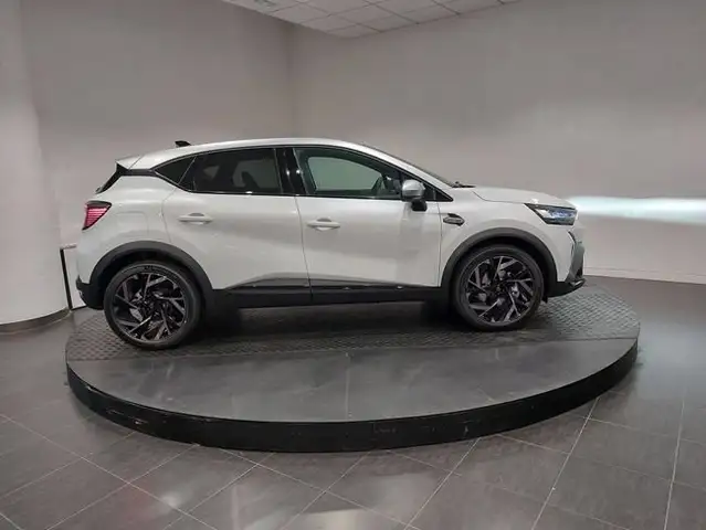 Renault Captur view 5