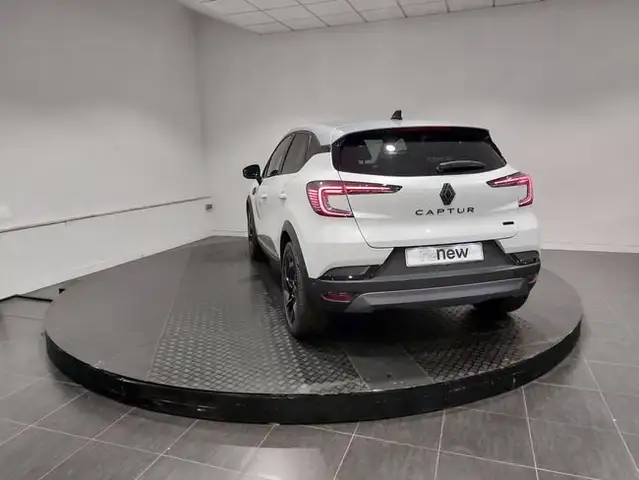 Renault Captur view 3