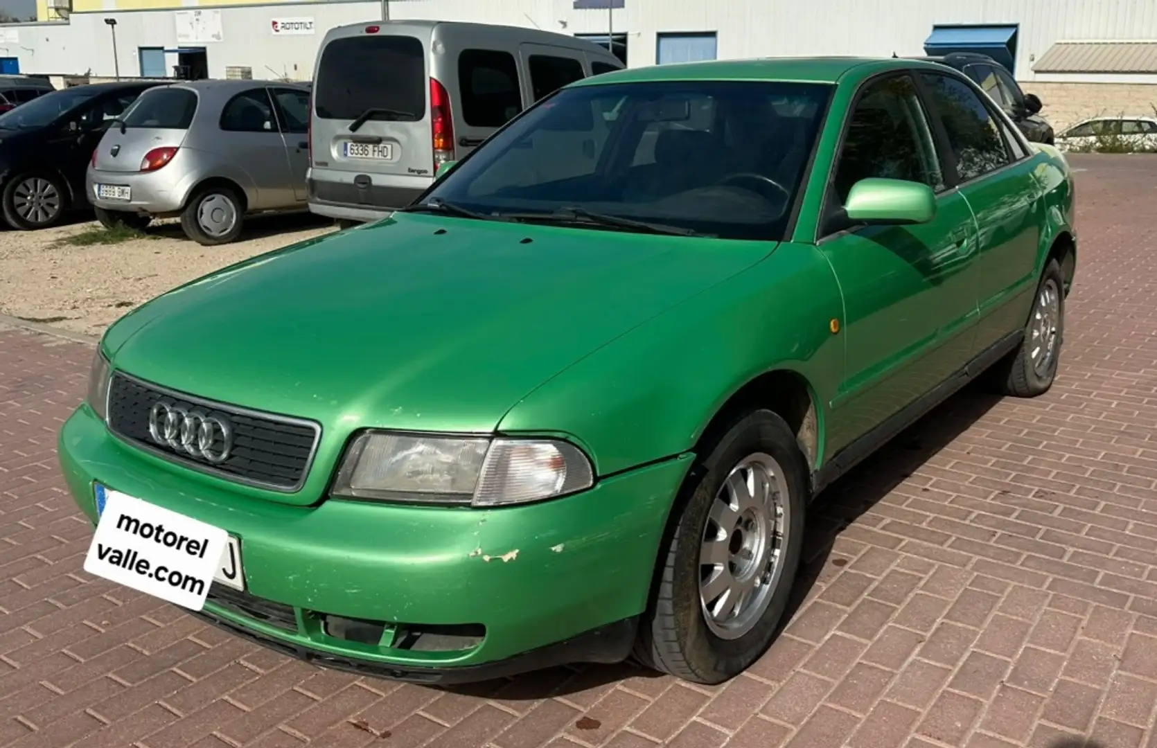 Audi A4 2.5TDI quattro Verde - 1