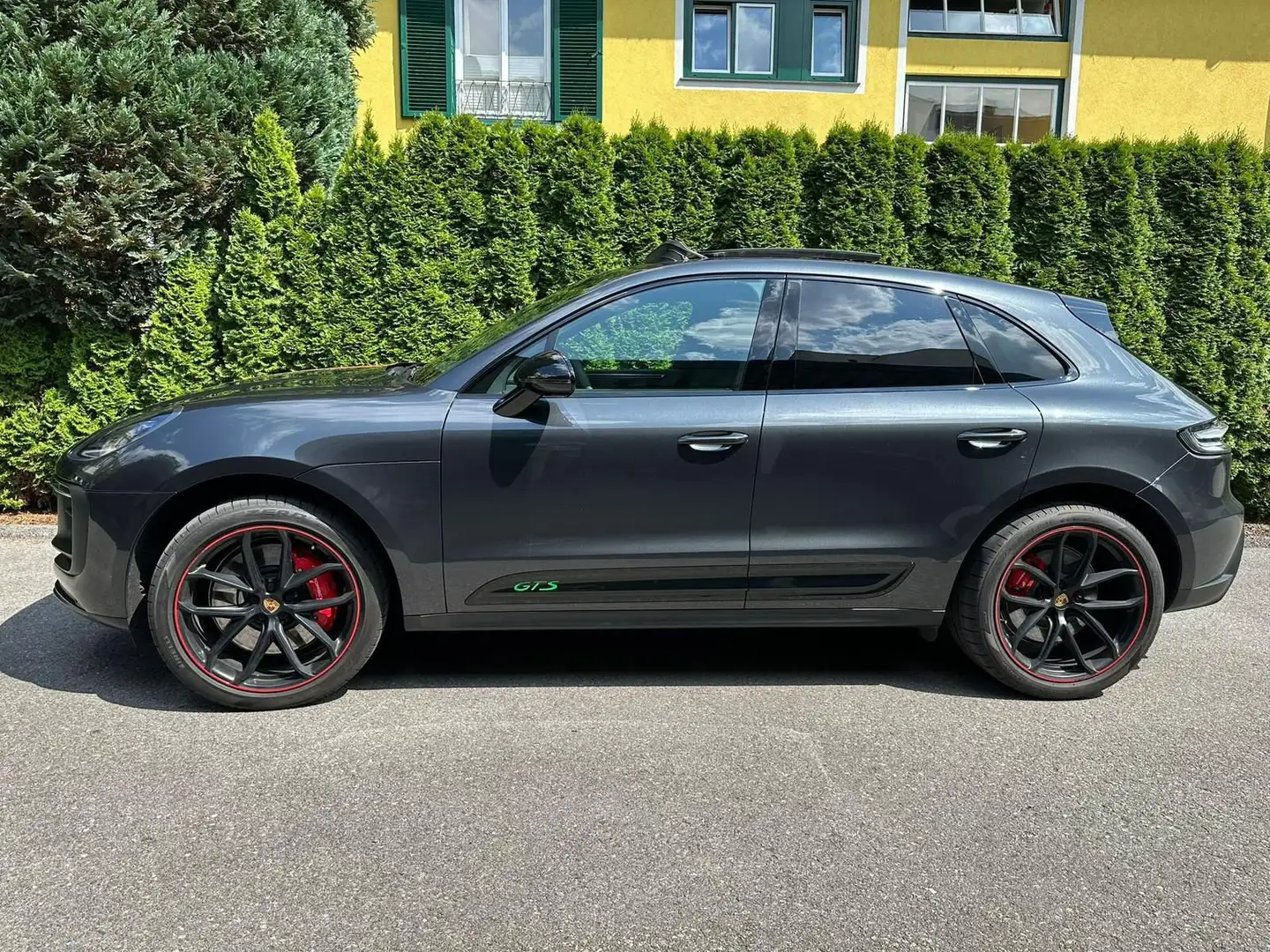 Porsche Macan GTS/Panorama/Bose/GT 21 Zoll/GTS Sport Paket(PTS) Grau - 2