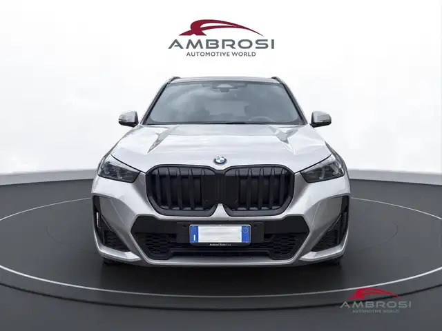 BMW X1 view 5