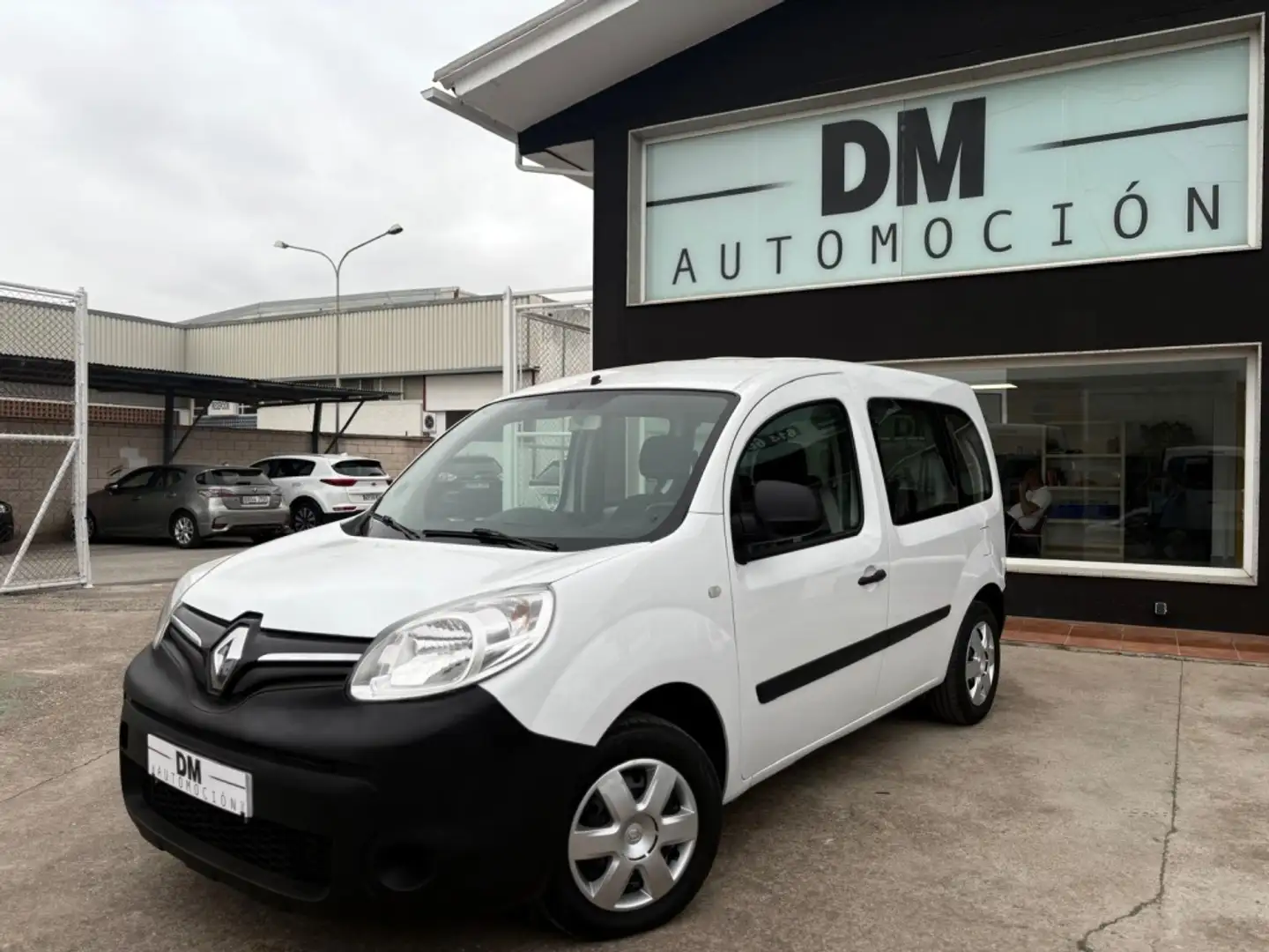 Renault RENAULT Kangoo M1 Familiar Manual de 4 Puertas Blanco - 1