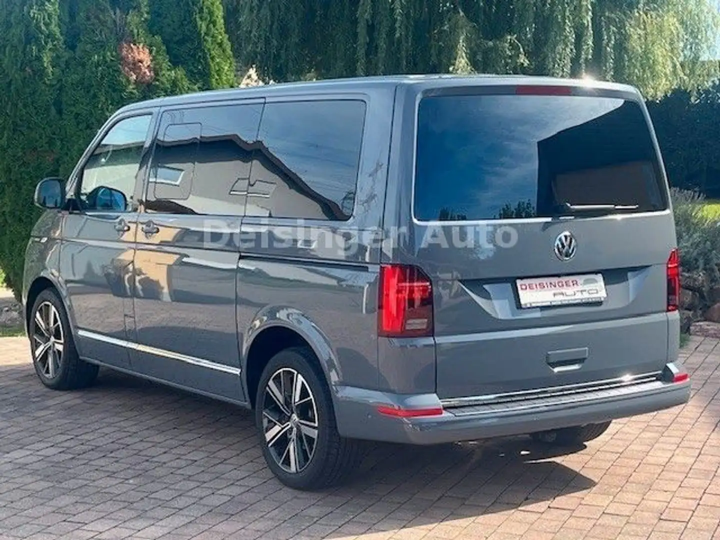 Volkswagen T6 Multivan Highline Exclusive 4Motion Grau - 2