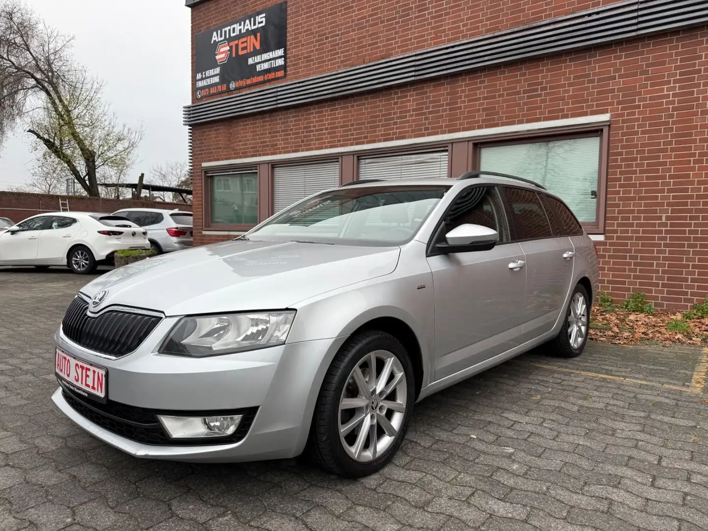 Skoda Octavia Combi Joy *TEMPO*PDC*SHZ* Argent - 1