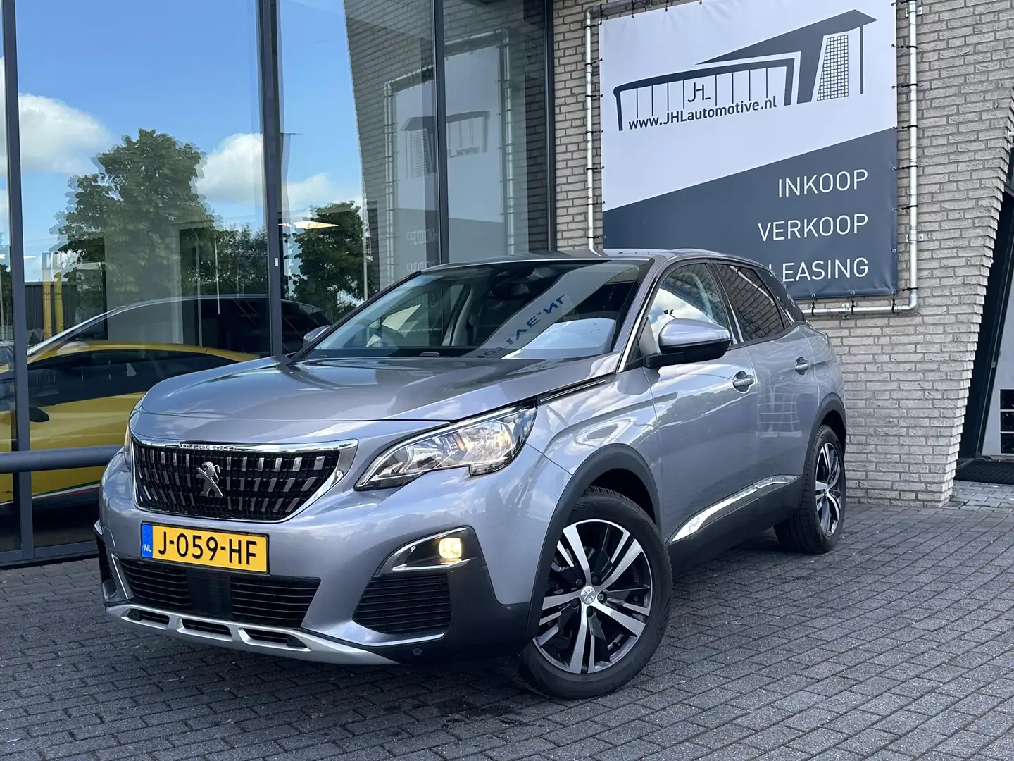 Peugeot 3008 1.2 PureTech*AUTOMAAT*GT CRUISE*HAAK*ECC*NAVI*CAM* Grijs - 1