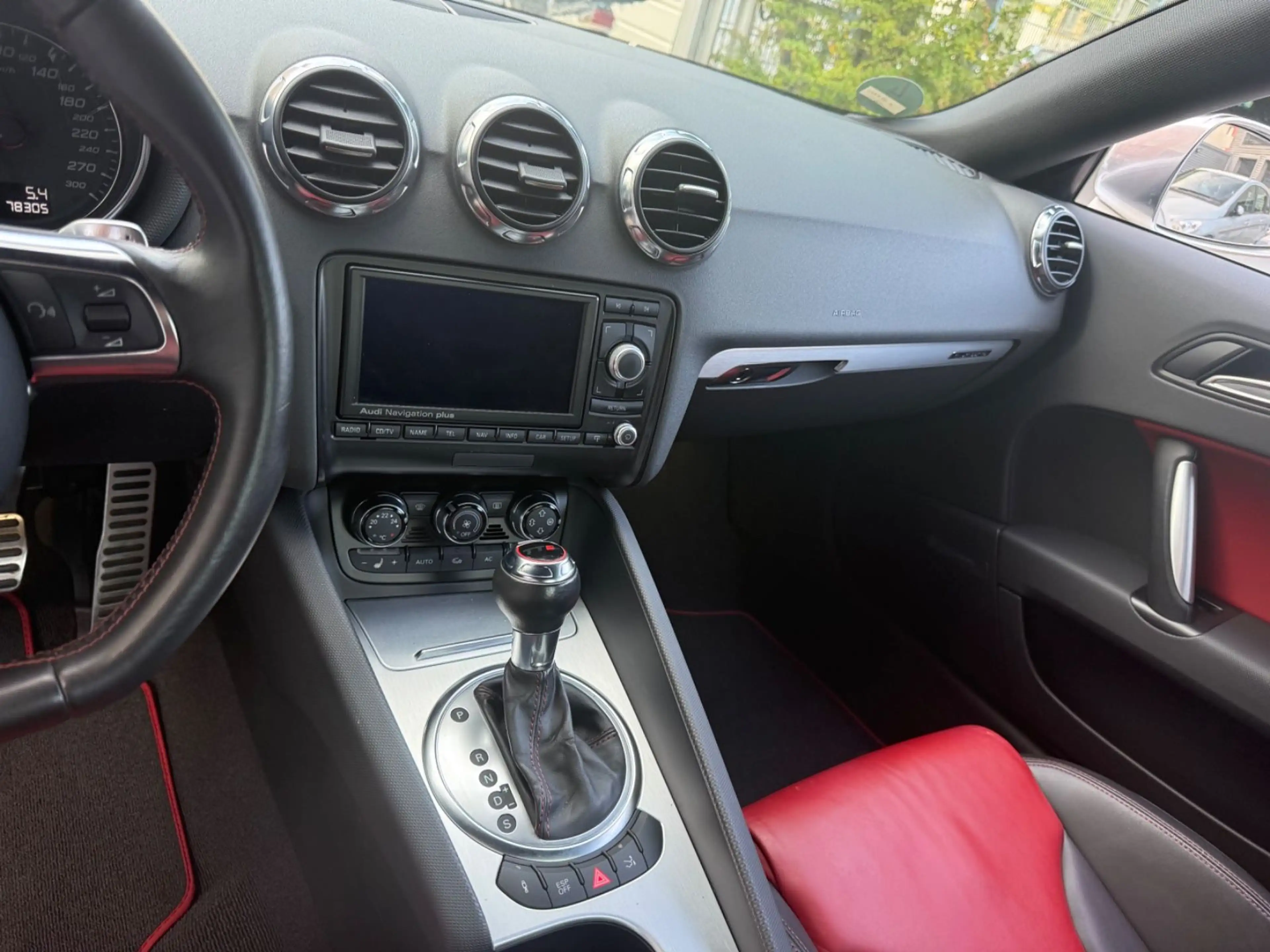 Audi TT 2.0 TFSI TTS Coupe quattro 1.HAND/LEDER/BOSE/XE — photo 13