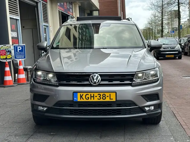 Volkswagen Tiguan view 8