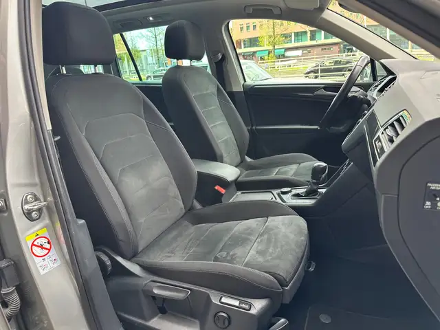 Volkswagen Tiguan view 14