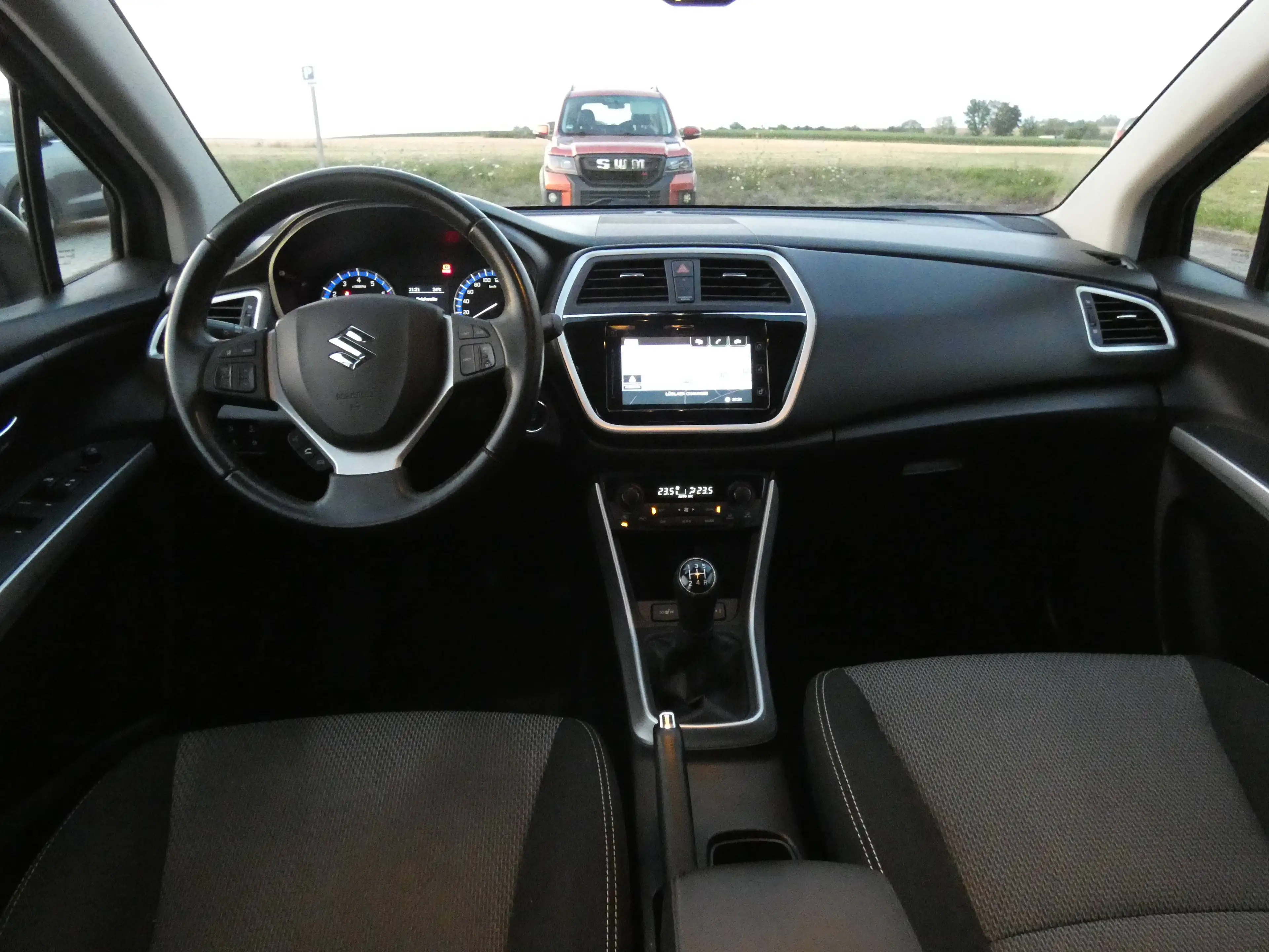 Suzuki SX4 S-Cross 1.6 VVT 4x2 limited+ AHK, Klima, Alu 17", PDC, Sitzheizung, Keyless, Super Zustand, TÜV neu — photo 10