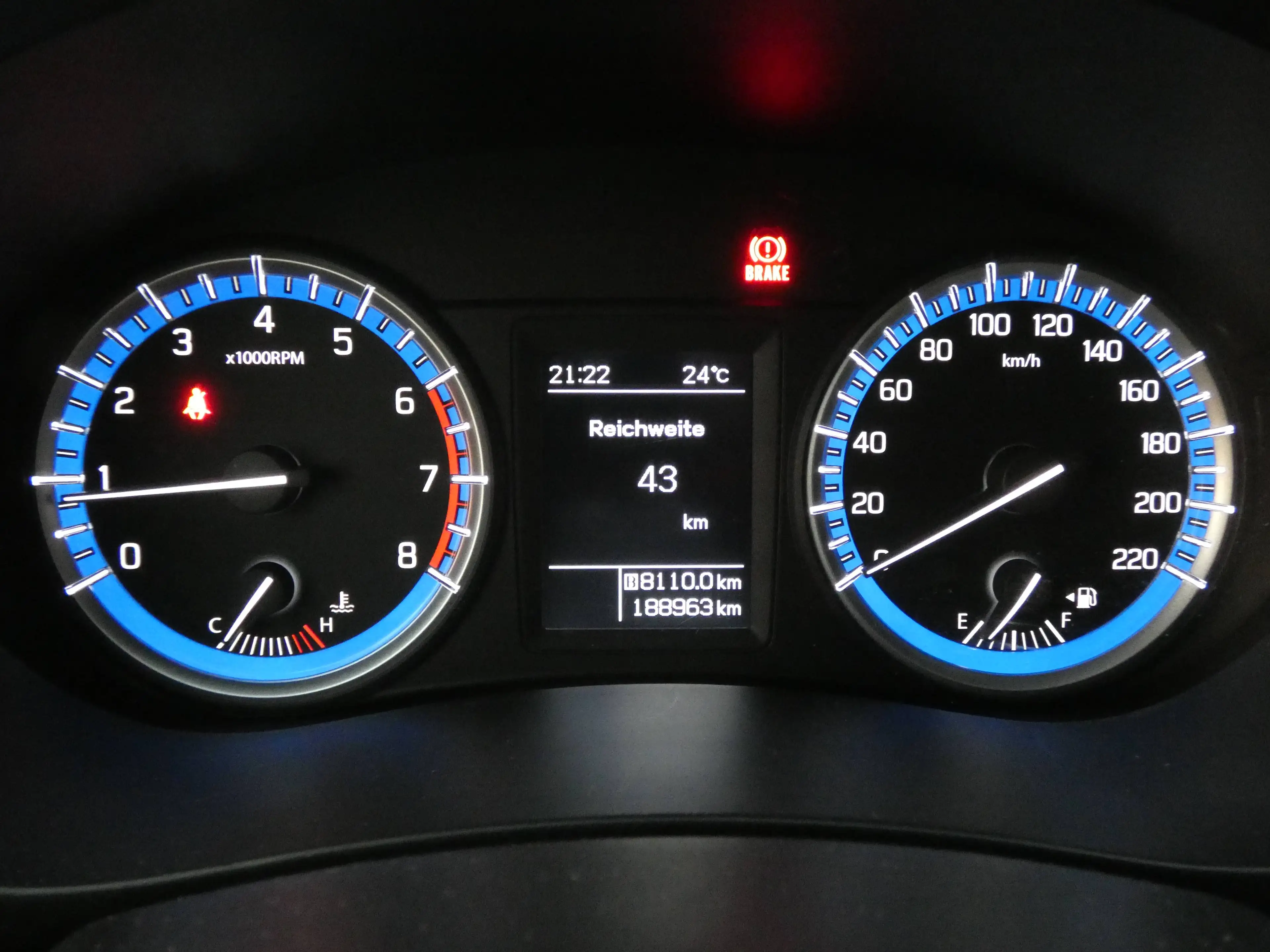 Suzuki SX4 S-Cross 1.6 VVT 4x2 limited+ AHK, Klima, Alu 17", PDC, Sitzheizung, Keyless, Super Zustand, TÜV neu — photo 12