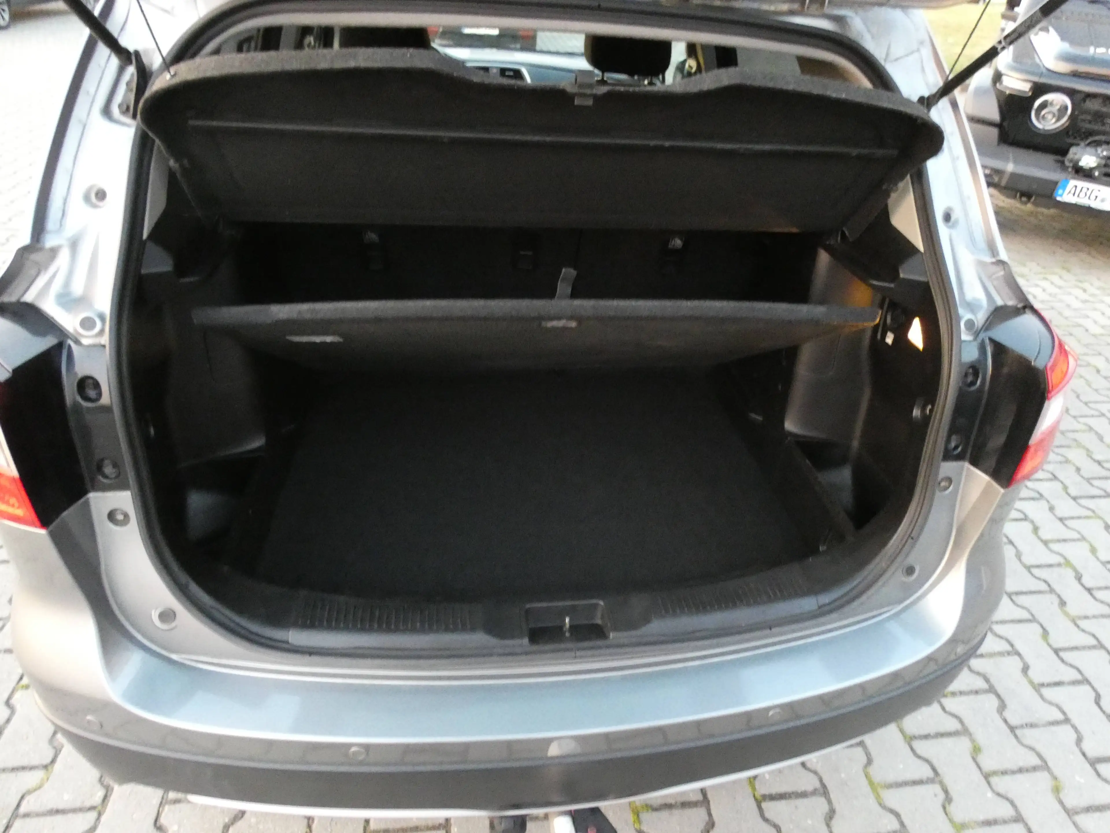 Suzuki SX4 S-Cross 1.6 VVT 4x2 limited+ AHK, Klima, Alu 17", PDC, Sitzheizung, Keyless, Super Zustand, TÜV neu — photo 8