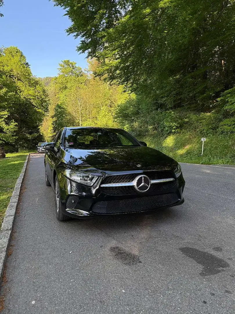 Mercedes-Benz A 180 A 180 d Aut. Schwarz - 2