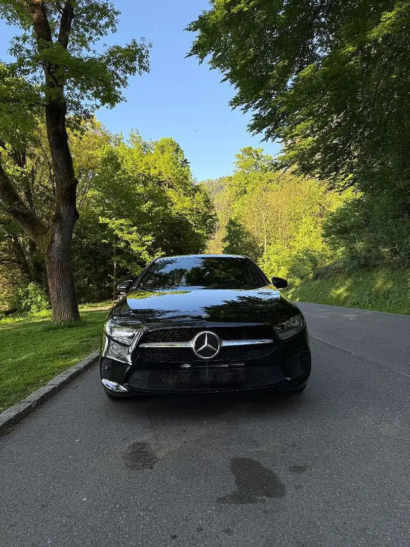 Mercedes-Benz A 180 A 180 d Aut. Schwarz - 1