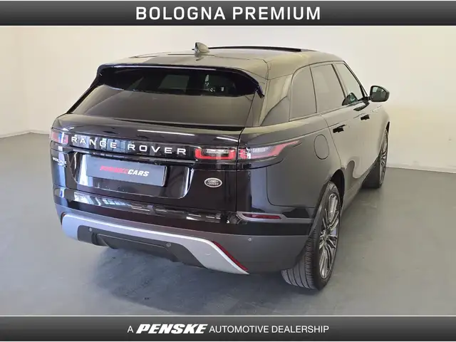 Land Rover Range Rover Velar view 2