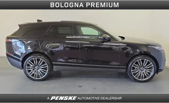 Land Rover Range Rover Velar view 6