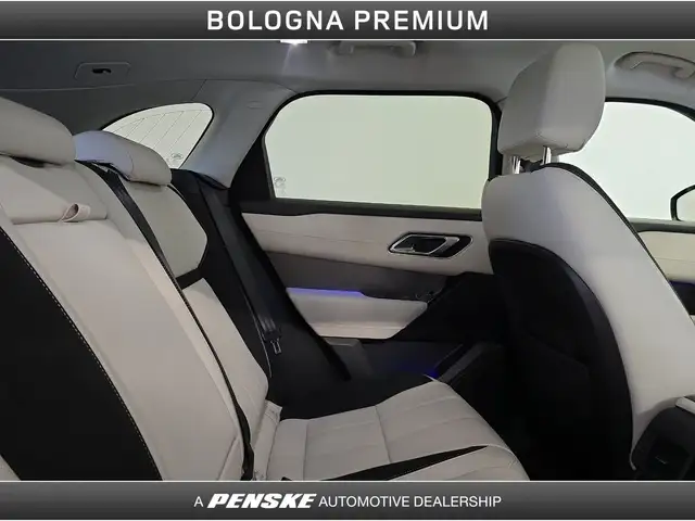 Land Rover Range Rover Velar view 5