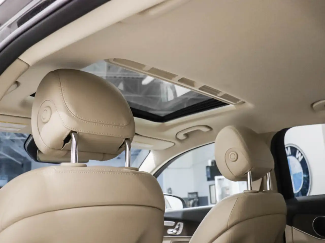 Mercedes-Benz GLC снимка Mercedes-Benz GLC