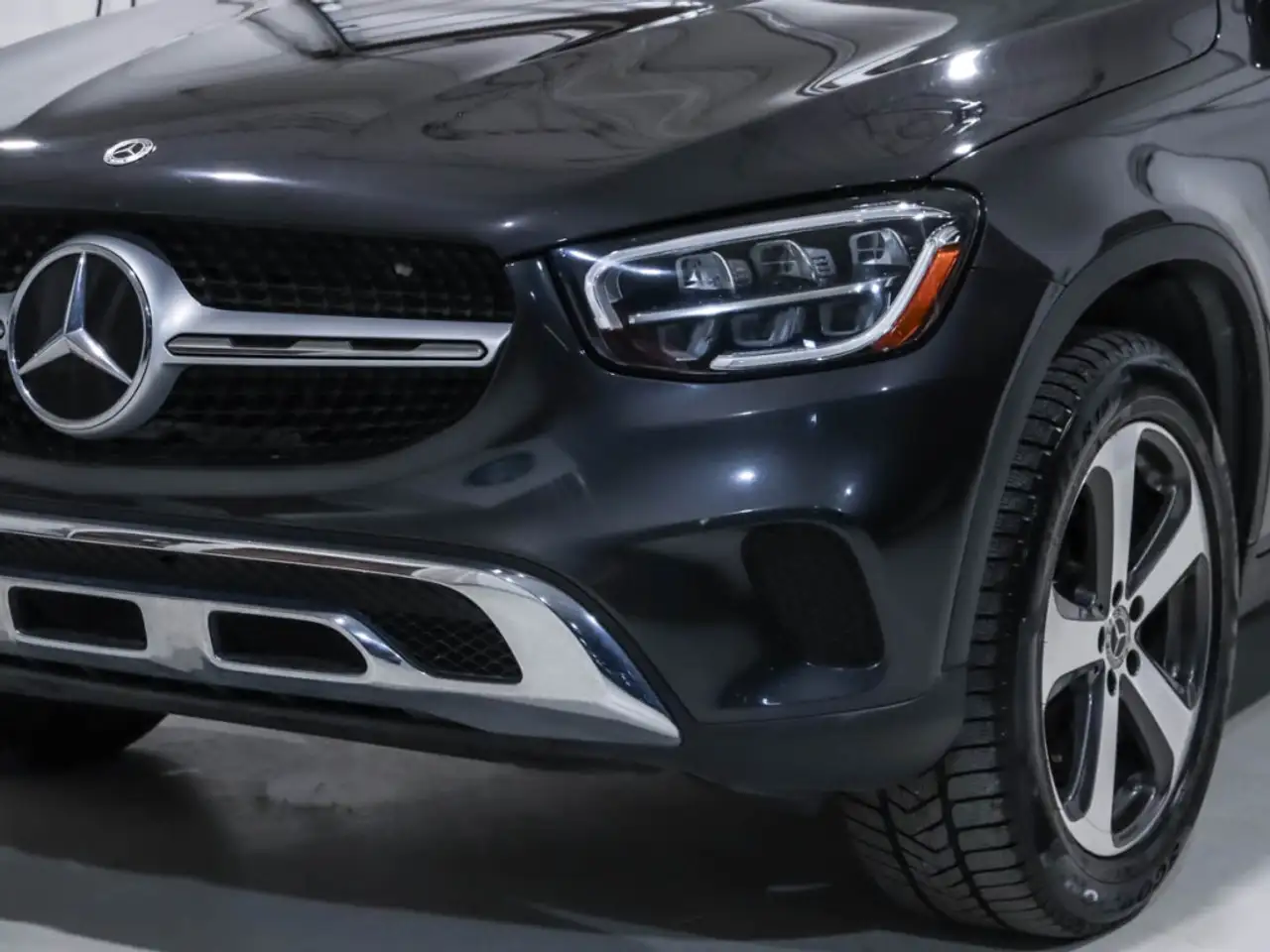 Mercedes-Benz GLC снимка Mercedes-Benz GLC