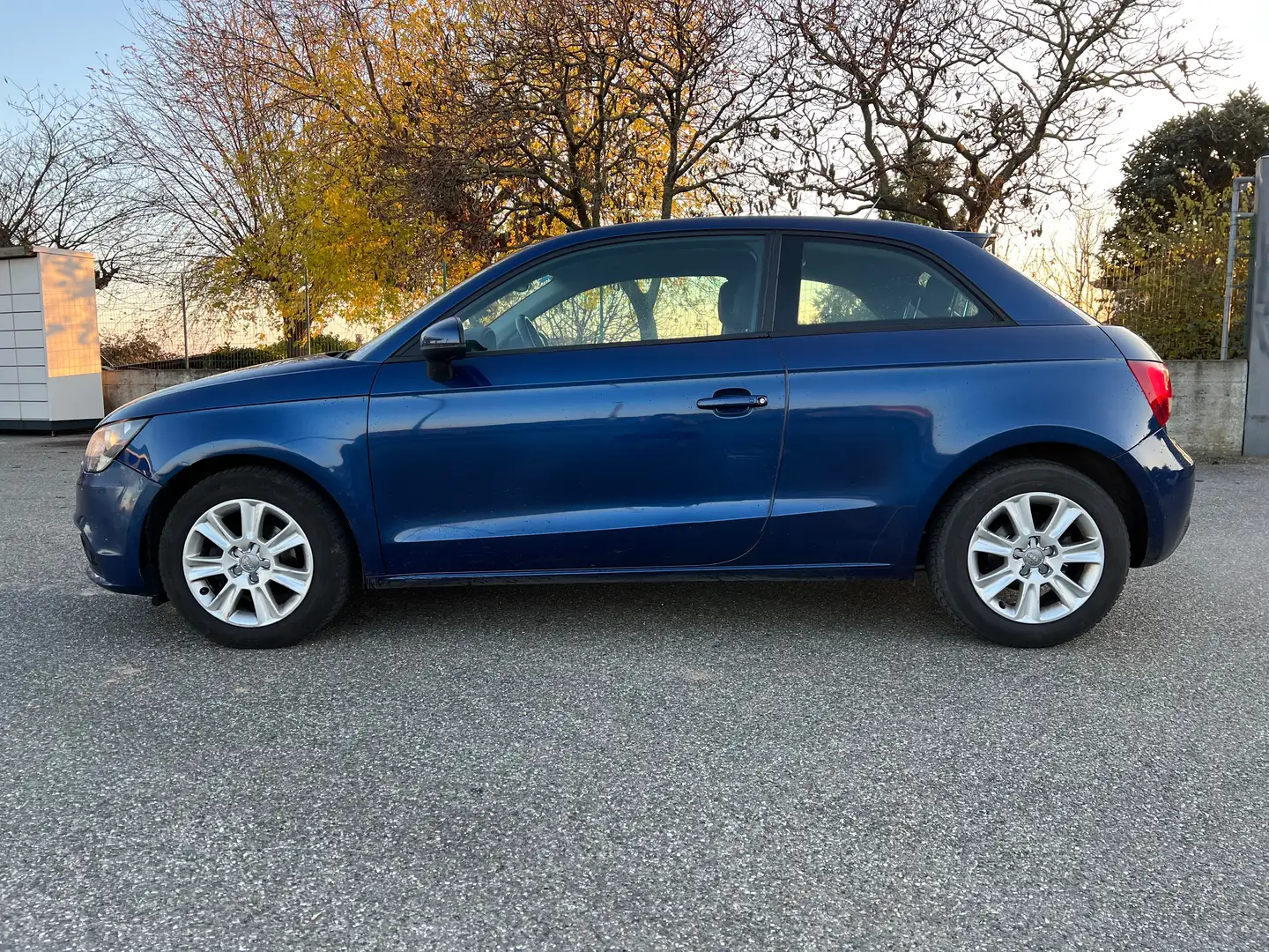 Audi A1 1.2 tfsi Ambition Blu/Azzurro - 2
