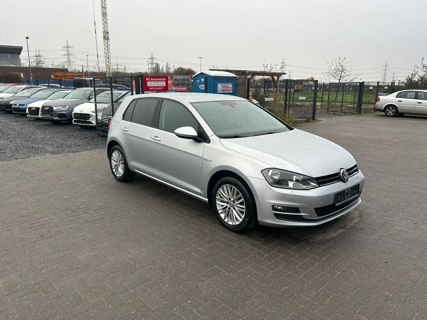 Volkswagen Golf VII Lim. Cup BMT*TÜV NEU*48TKM* Argent - 1
