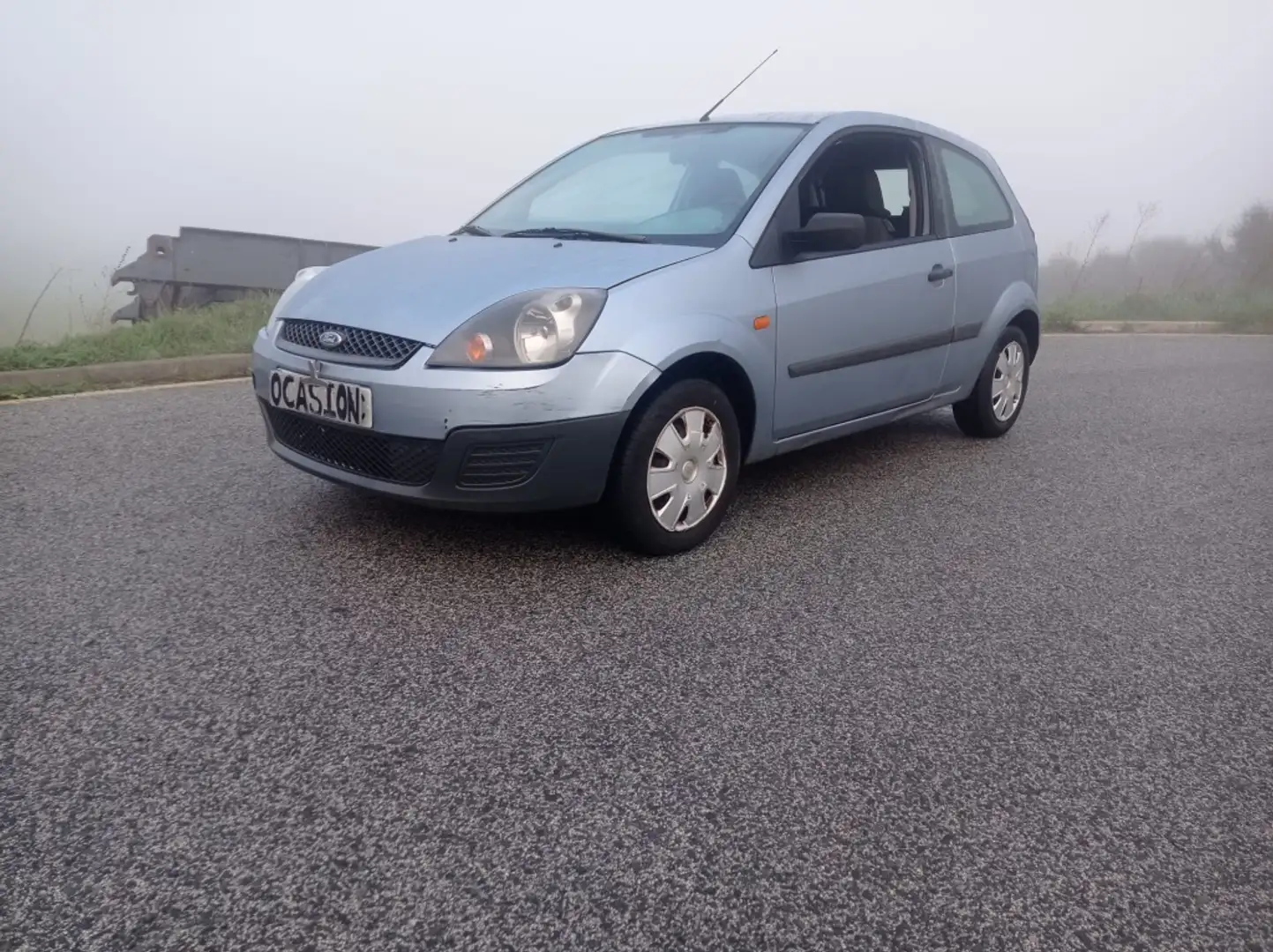 Ford Fiesta 1.3 Ambiente Azul - 1