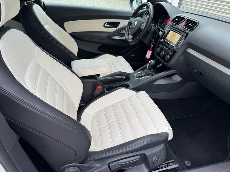 Volkswagen Scirocco Scirocco 2.0 TSI DSG-23 von 100"Collectors Edition — photo 15