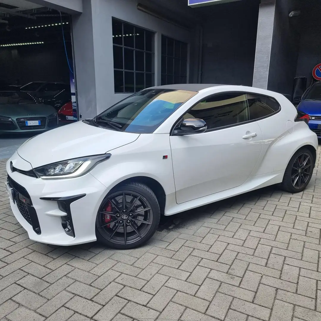 Toyota Yaris 1.6 Circuit Bianco - 2