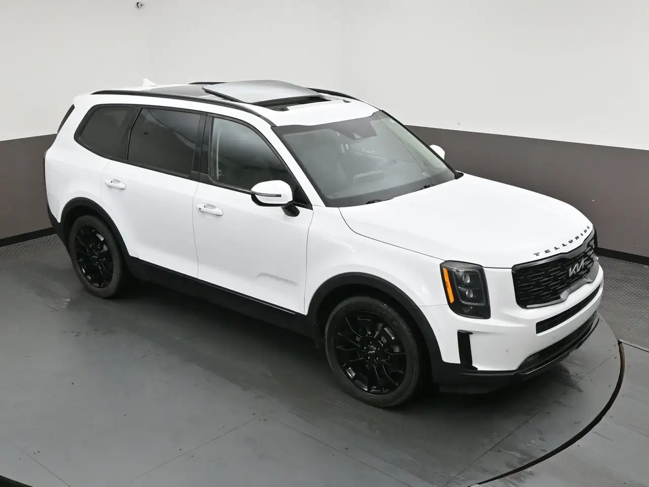 Kia Telluride снимка Kia Telluride