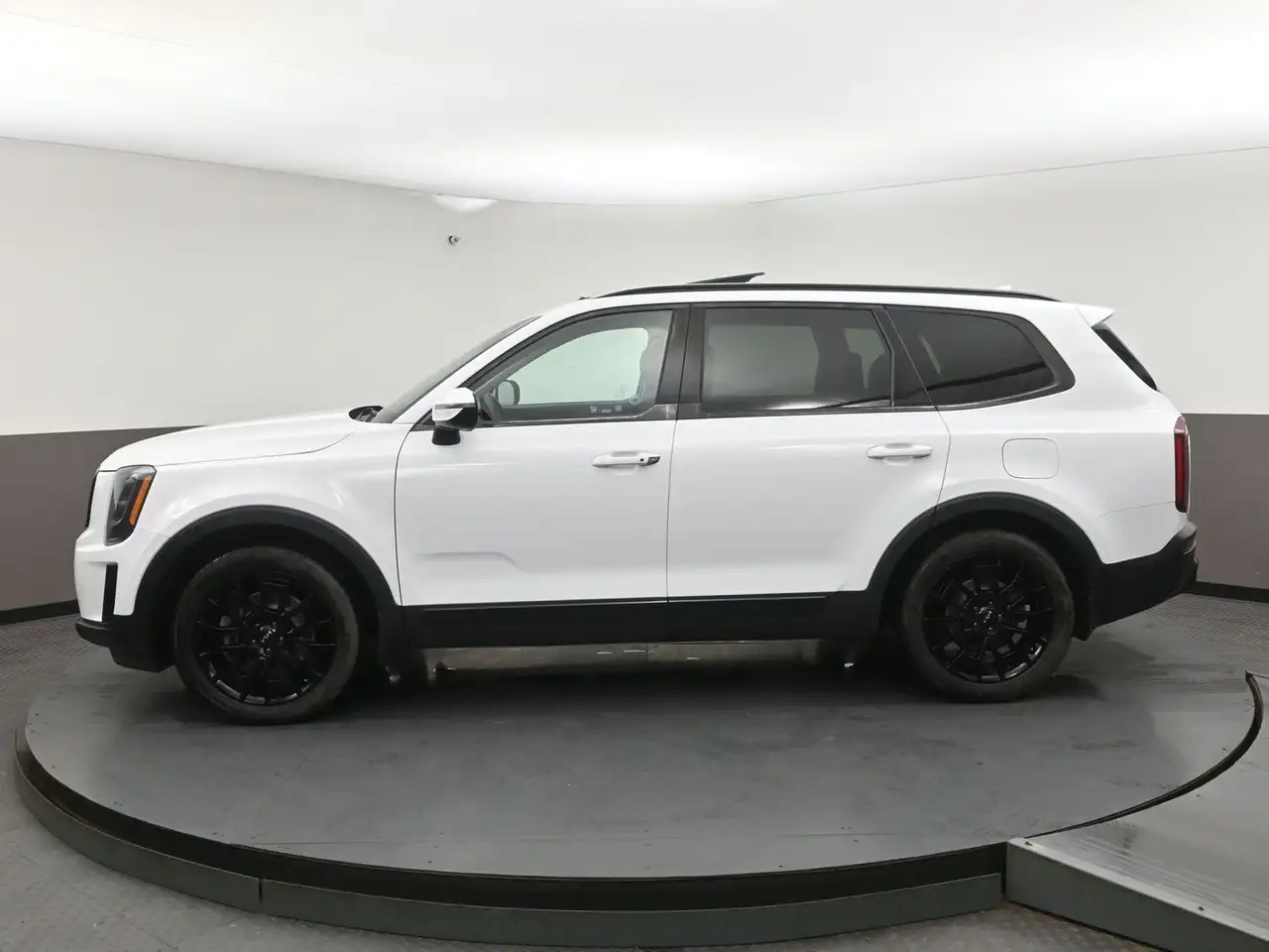 Kia Telluride снимка Kia Telluride