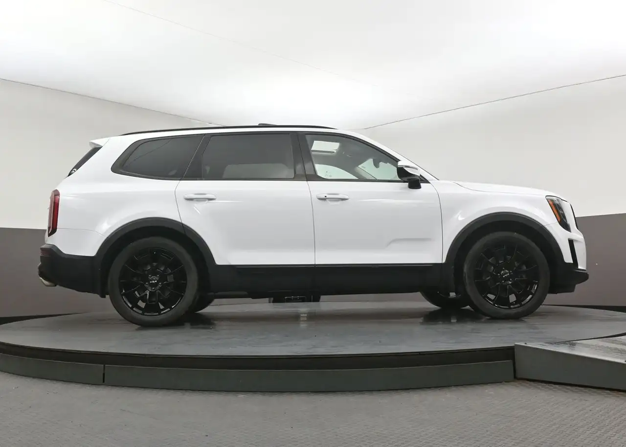 Kia Telluride снимка Kia Telluride
