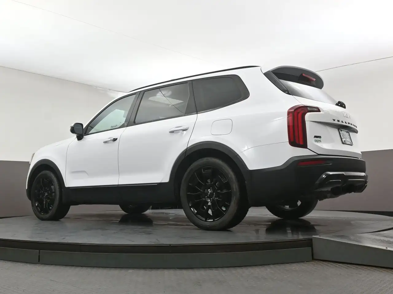 Kia Telluride снимка Kia Telluride