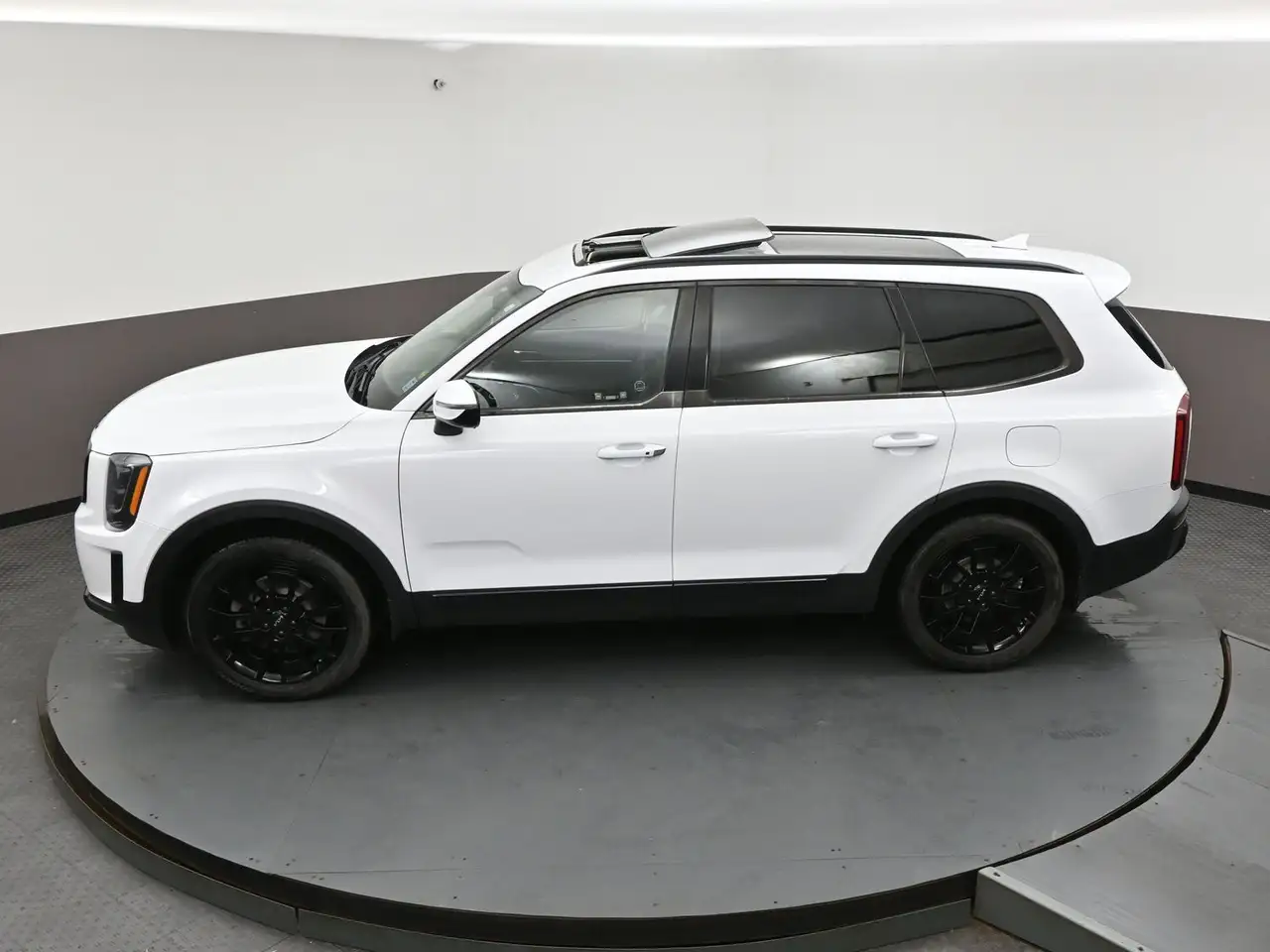 Kia Telluride снимка Kia Telluride