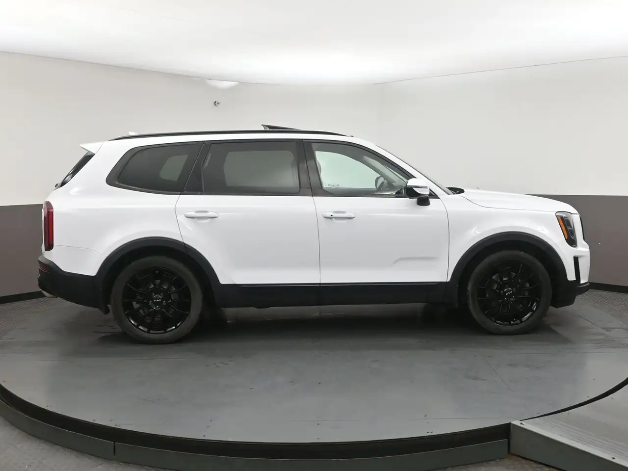 Kia Telluride снимка Kia Telluride