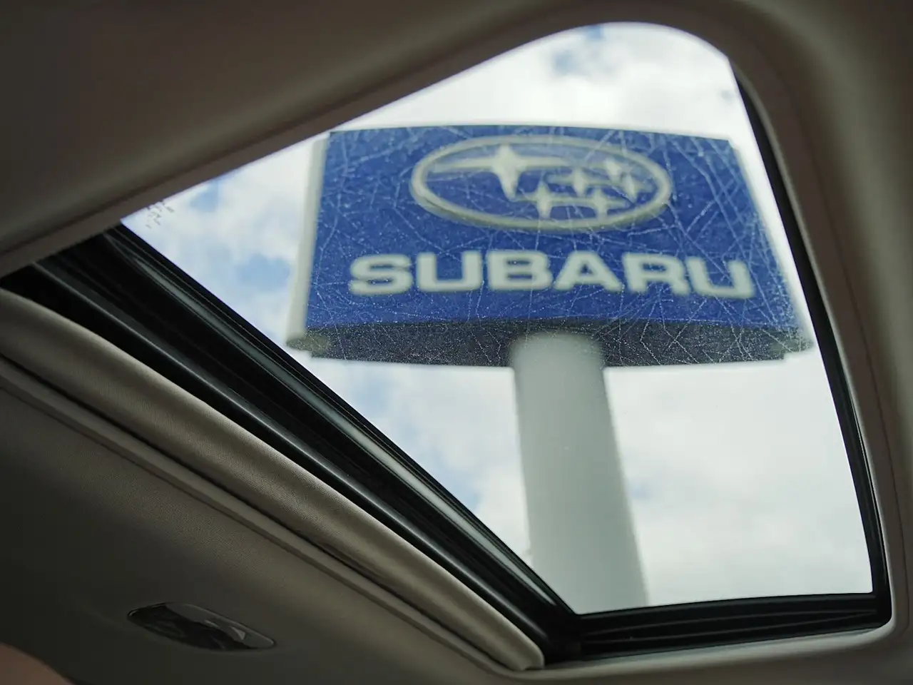 Subaru OUTBACK снимка Subaru OUTBACK
