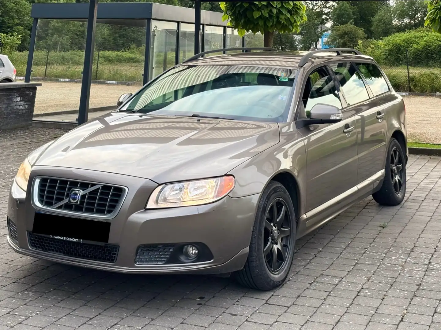 Volvo V70 2.4 D Summum Geartronic - 1