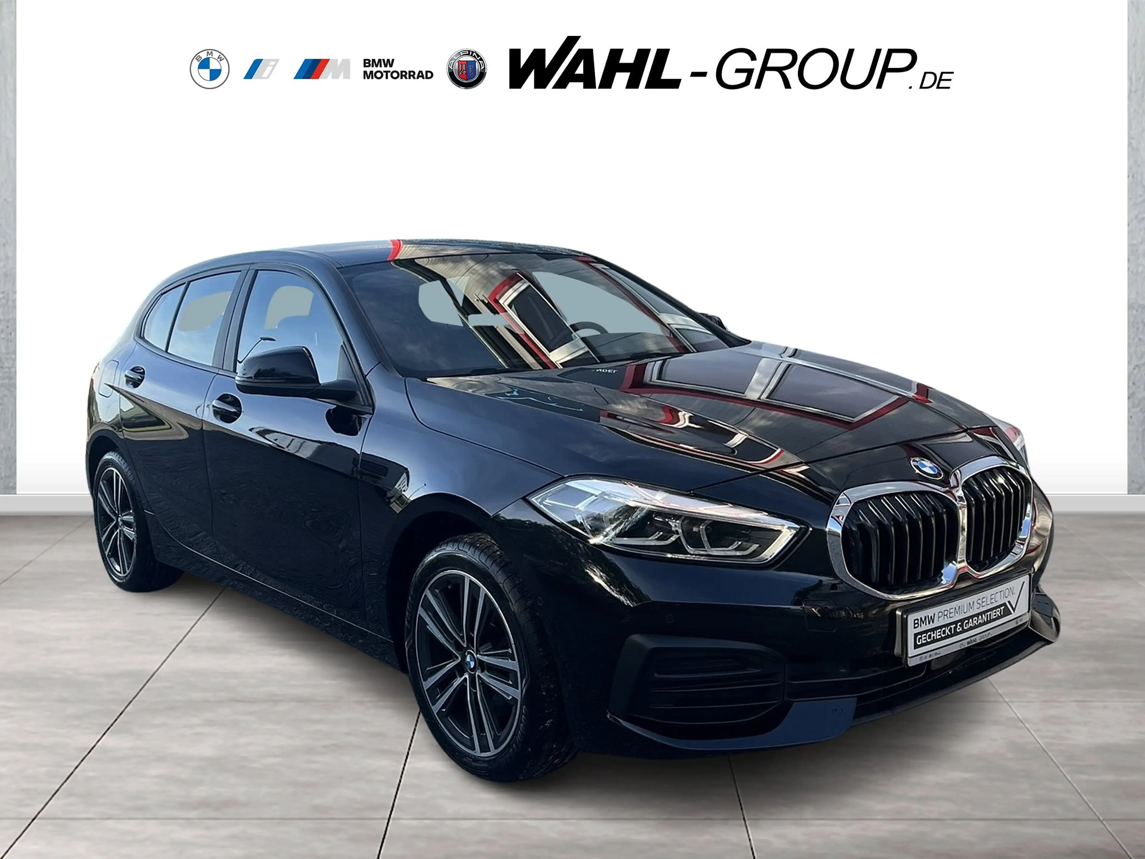 BMW 118 i ADVANTAGE LIVECOCKP PROF LED SHZ — photo 3