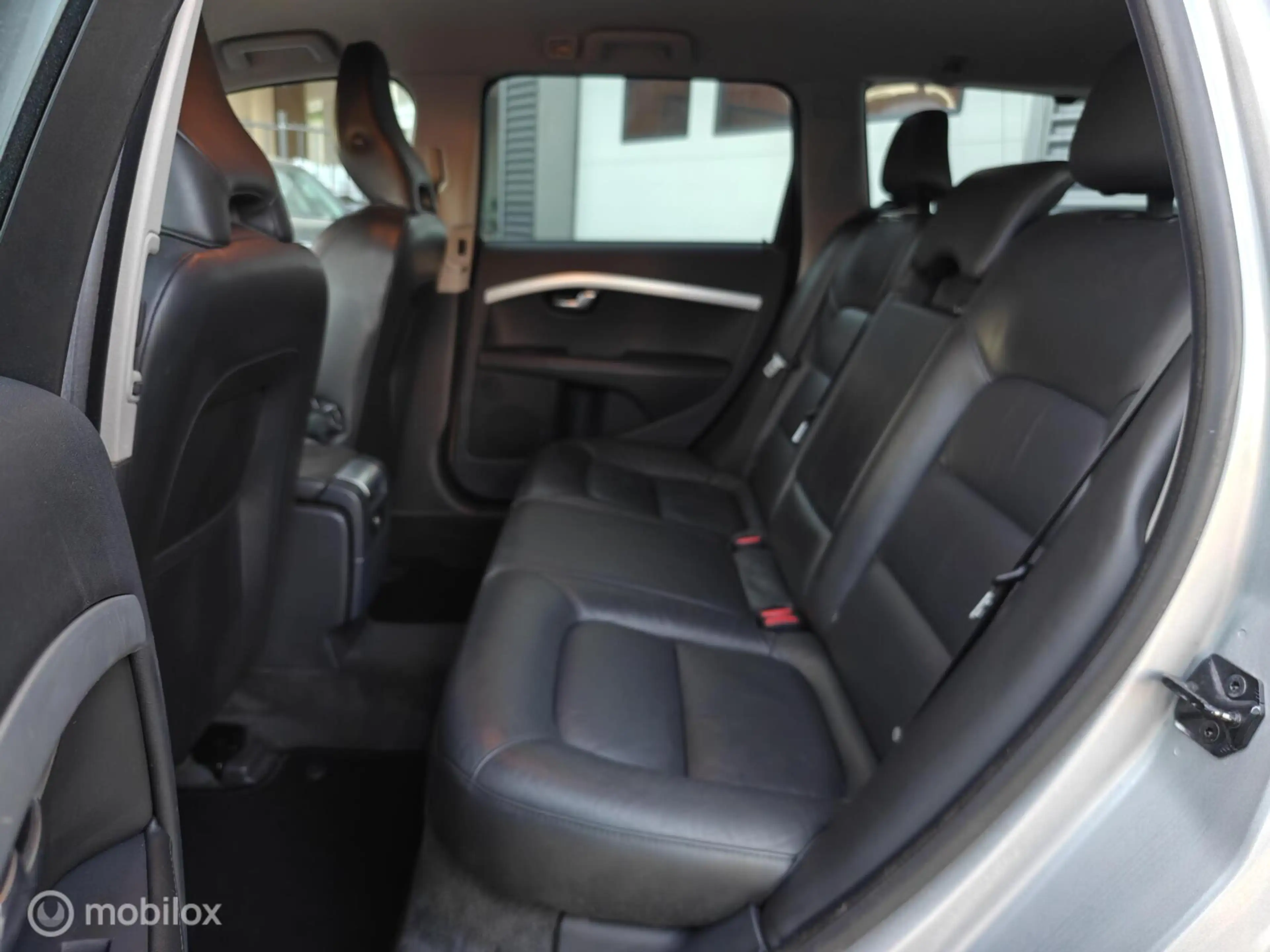 Volvo V70 2.0T 203pk AUTOMAAT-6 R-Design Clima PDC Trekhaak — photo 17