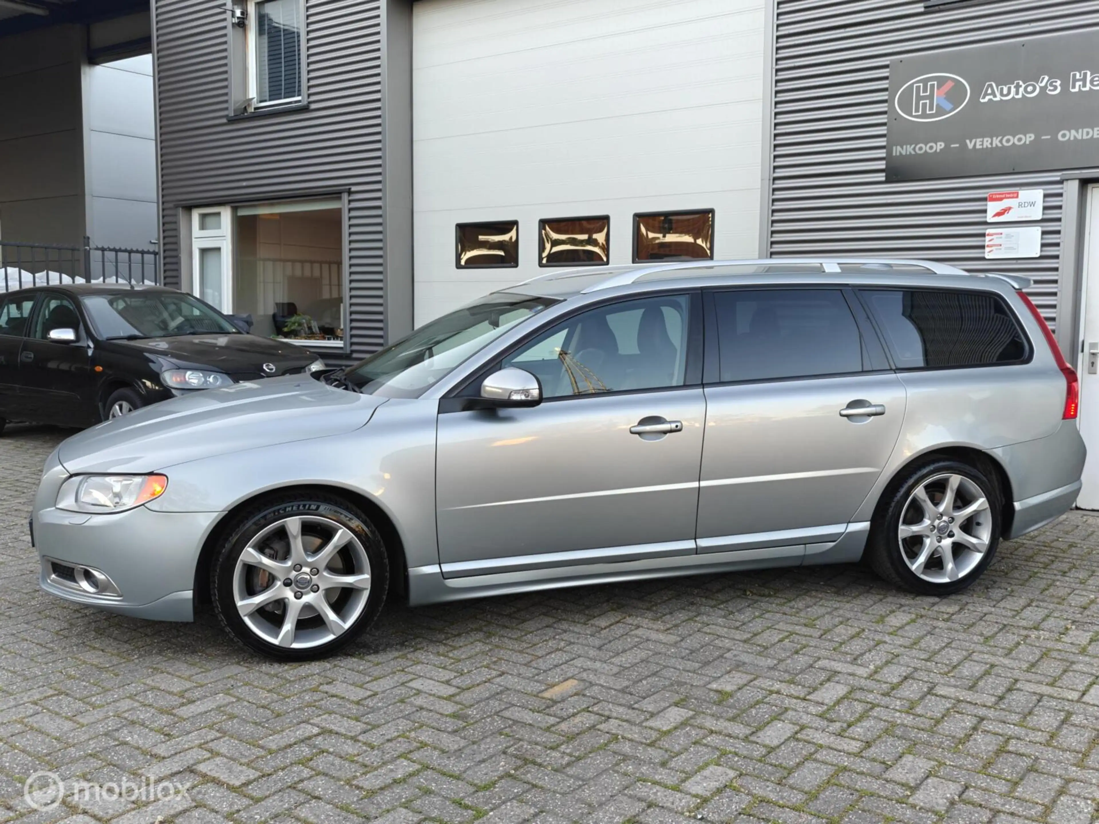 Volvo V70 2.0T 203pk AUTOMAAT-6 R-Design Clima PDC Trekhaak — photo 11