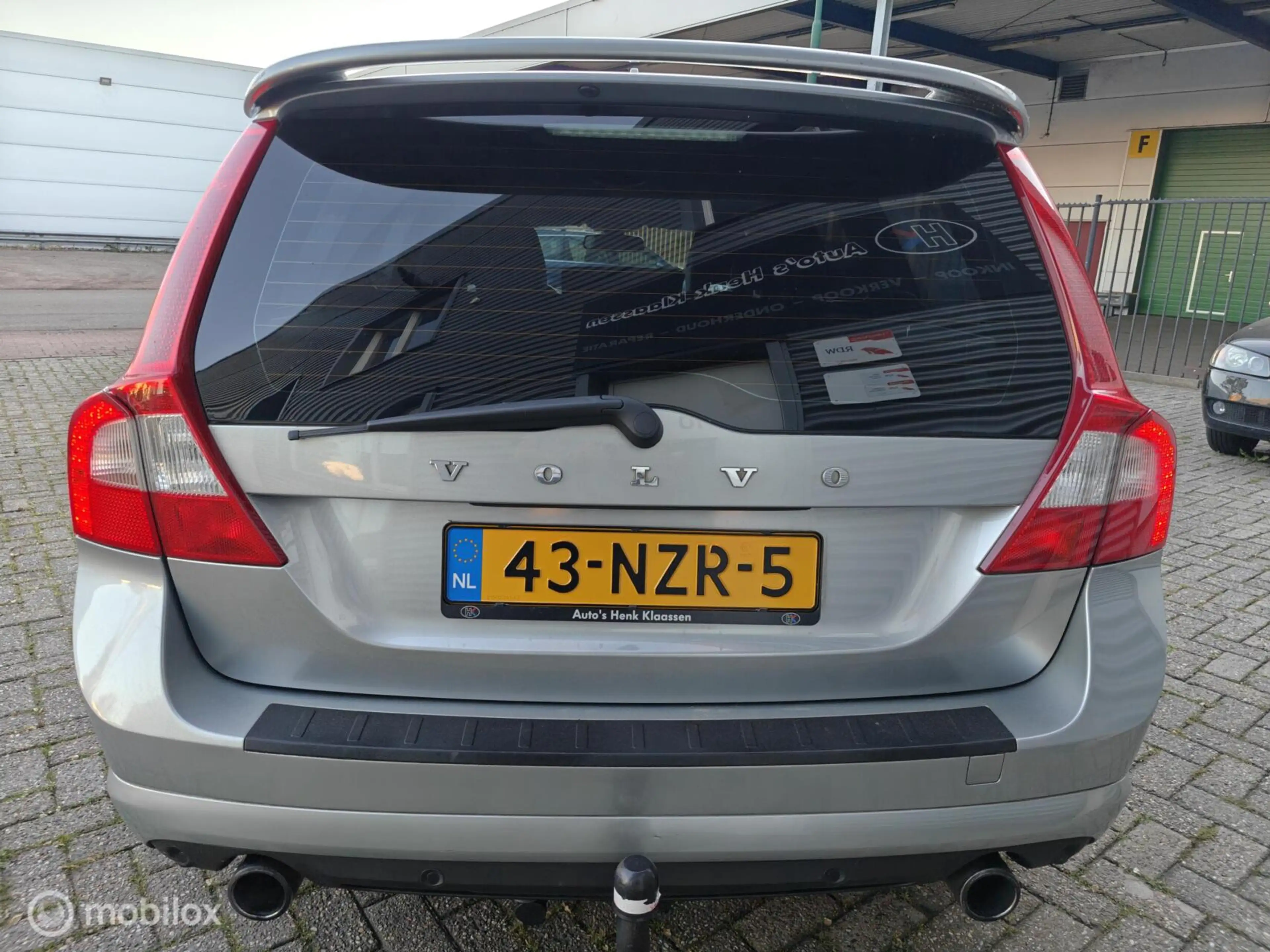Volvo V70 2.0T 203pk AUTOMAAT-6 R-Design Clima PDC Trekhaak — photo 8