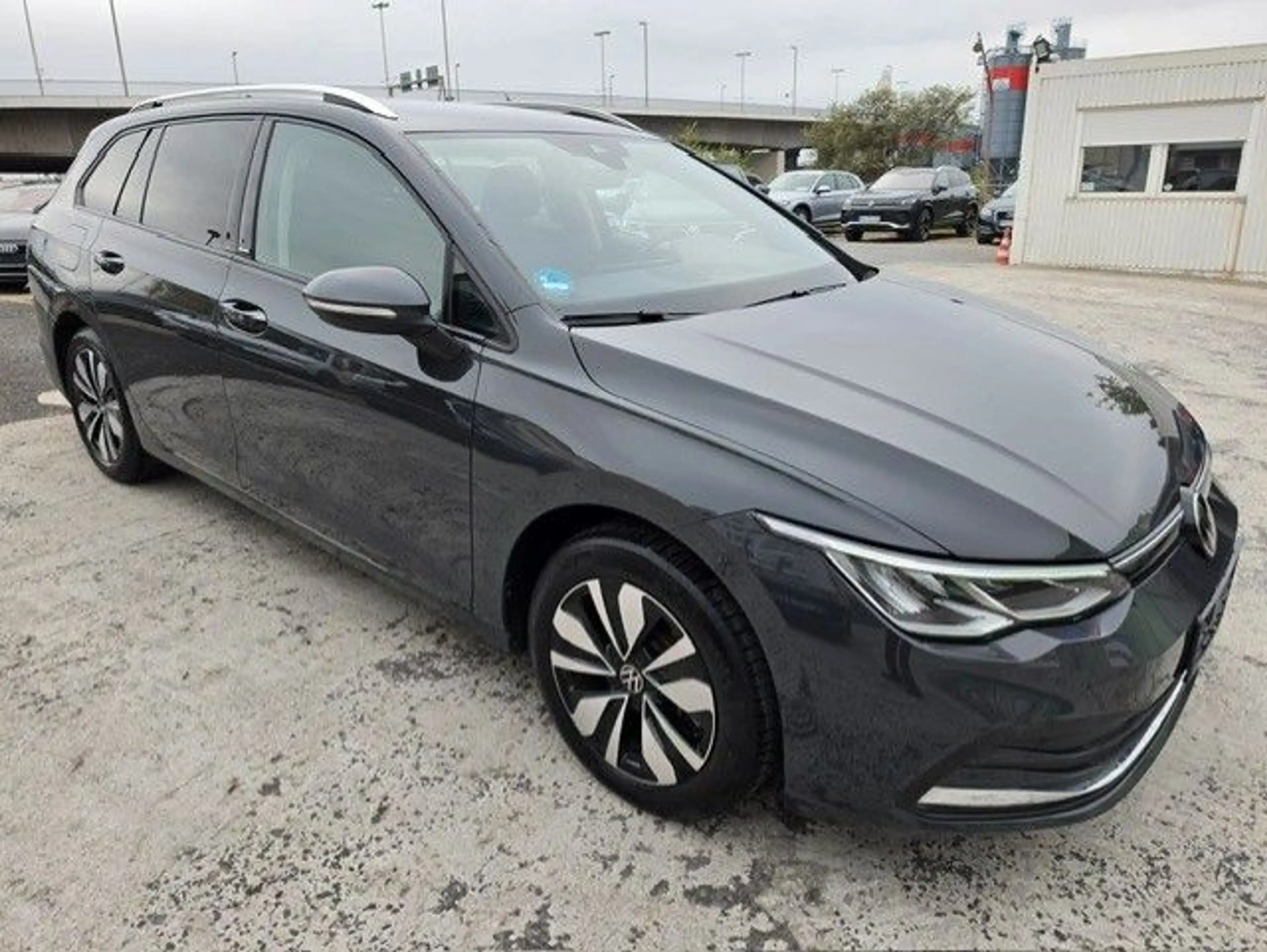 Volkswagen Golf VIII Variant Move 2,0 TDI AUTOMATIK*APP — photo 3