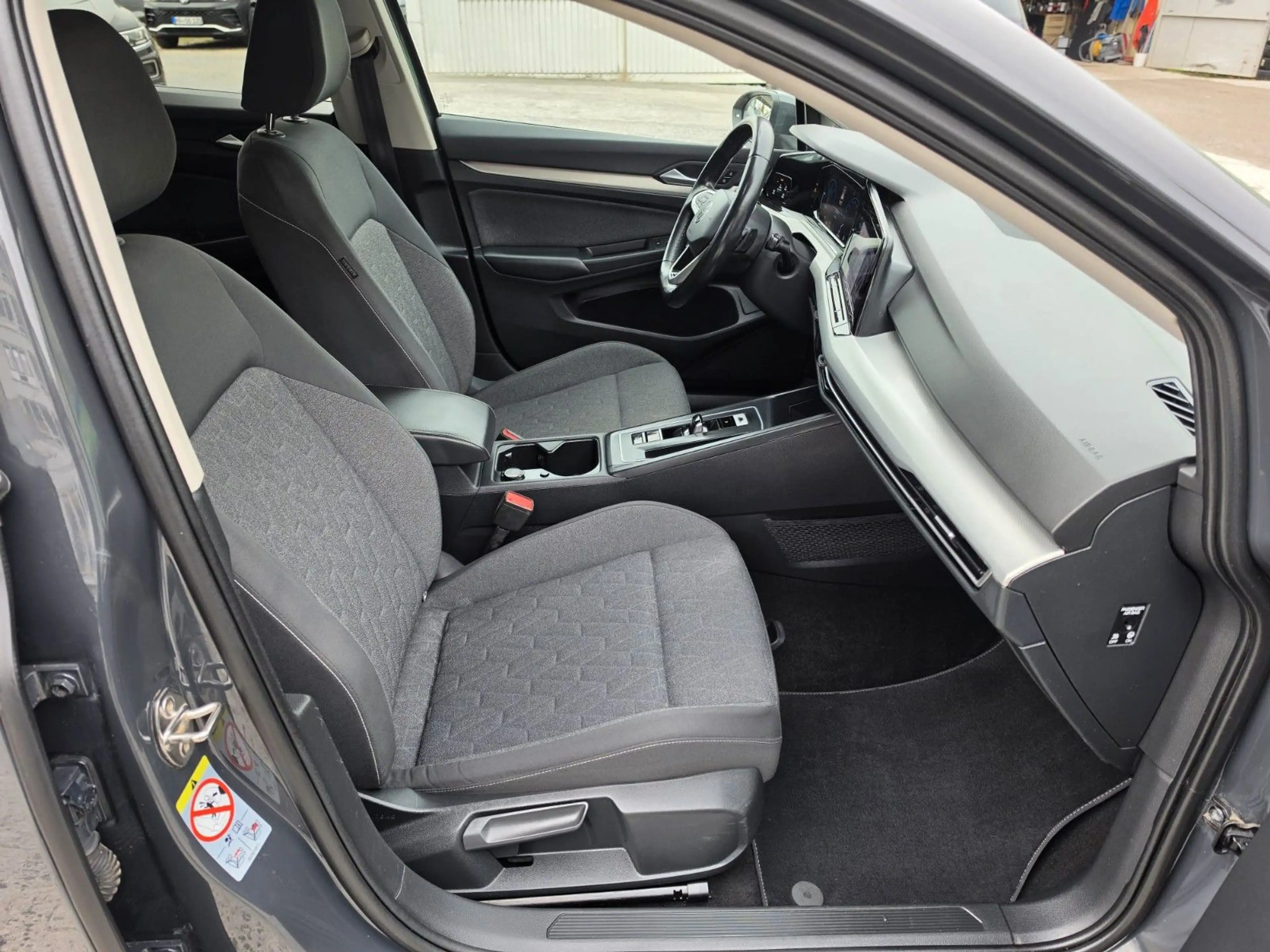 Volkswagen Golf VIII Variant Move 2,0 TDI AUTOMATIK*APP — photo 10