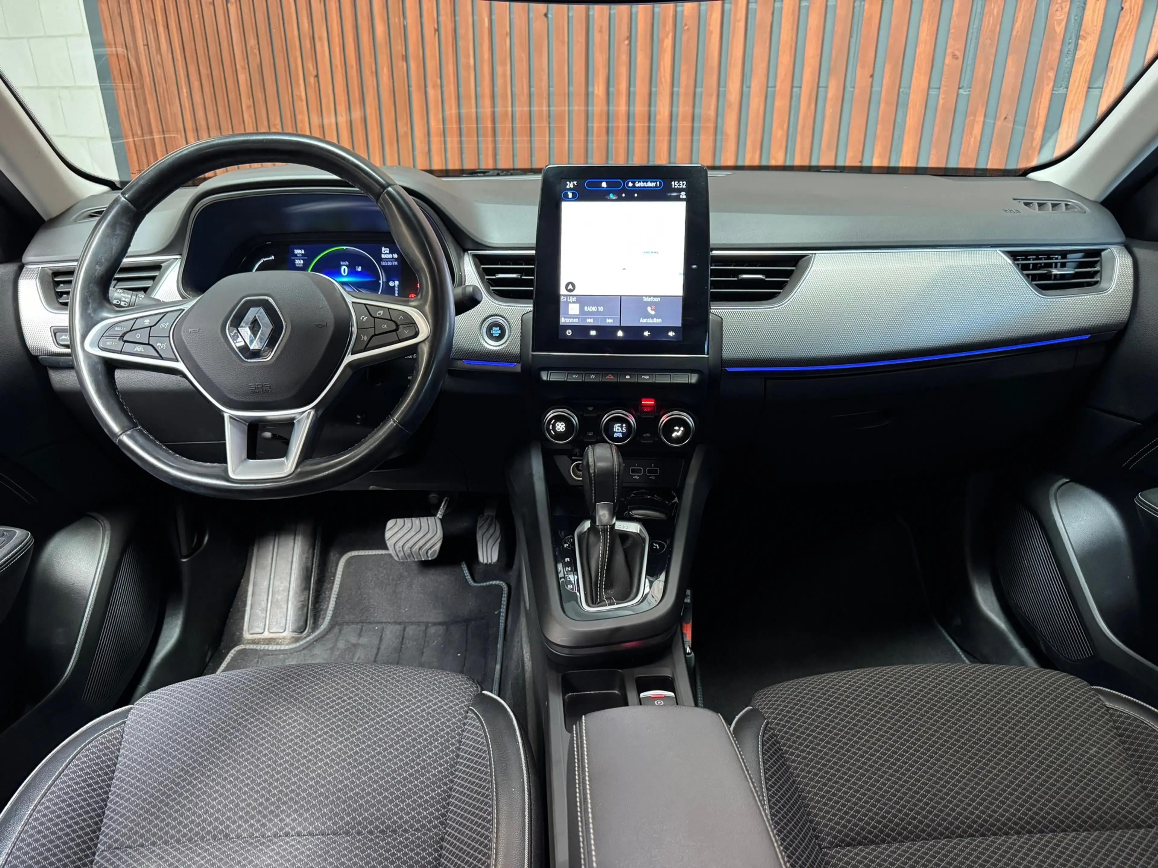 Renault Arkana 1.6 E-Tech Hybrid 145 Intens Clima-Cruise-Carplay- — photo 9