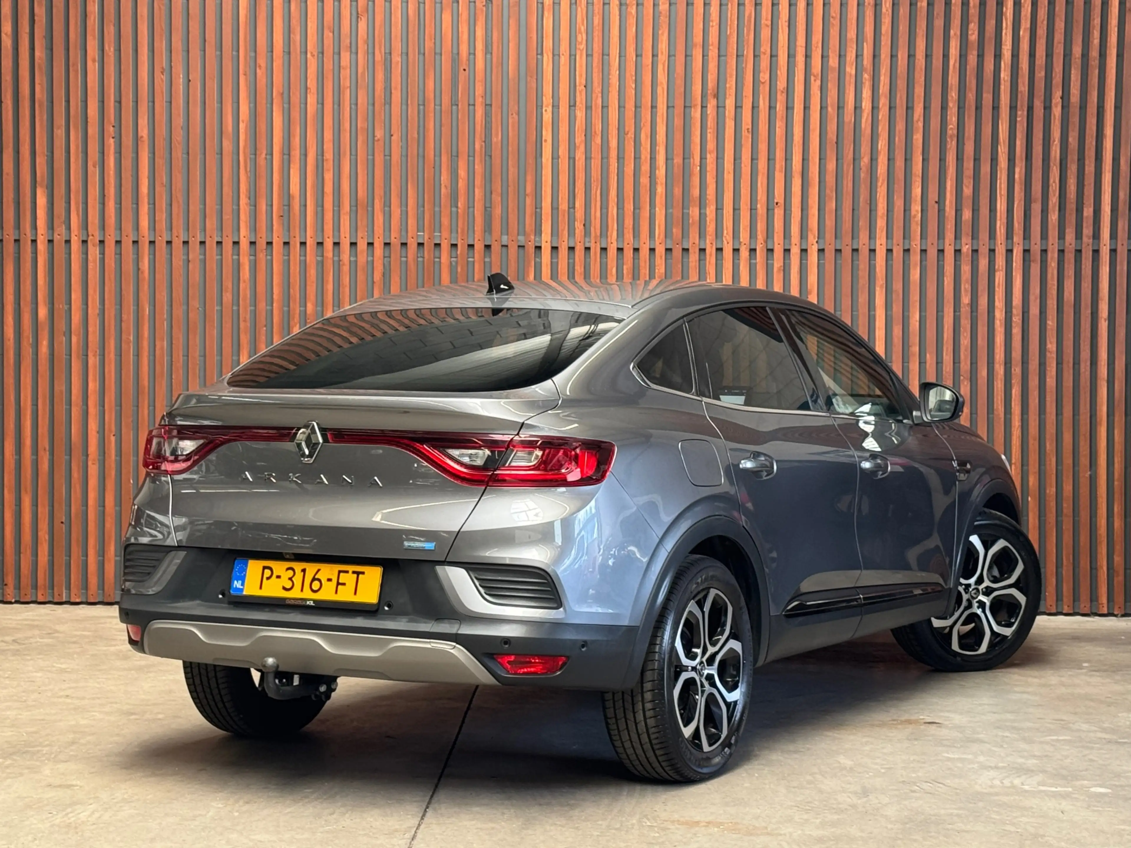 Renault Arkana 1.6 E-Tech Hybrid 145 Intens Clima-Cruise-Carplay- — photo 5