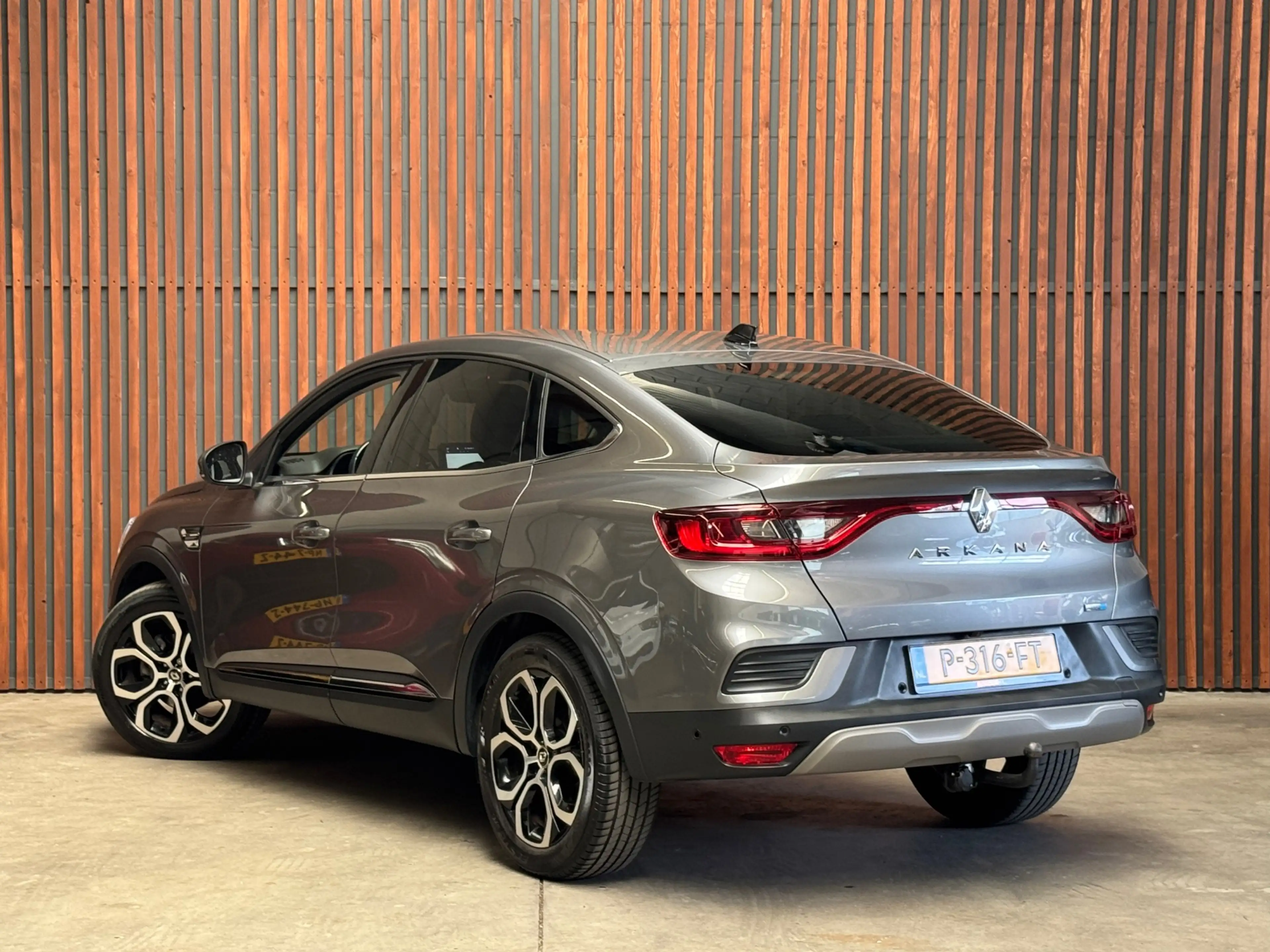Renault Arkana 1.6 E-Tech Hybrid 145 Intens Clima-Cruise-Carplay- — photo 7