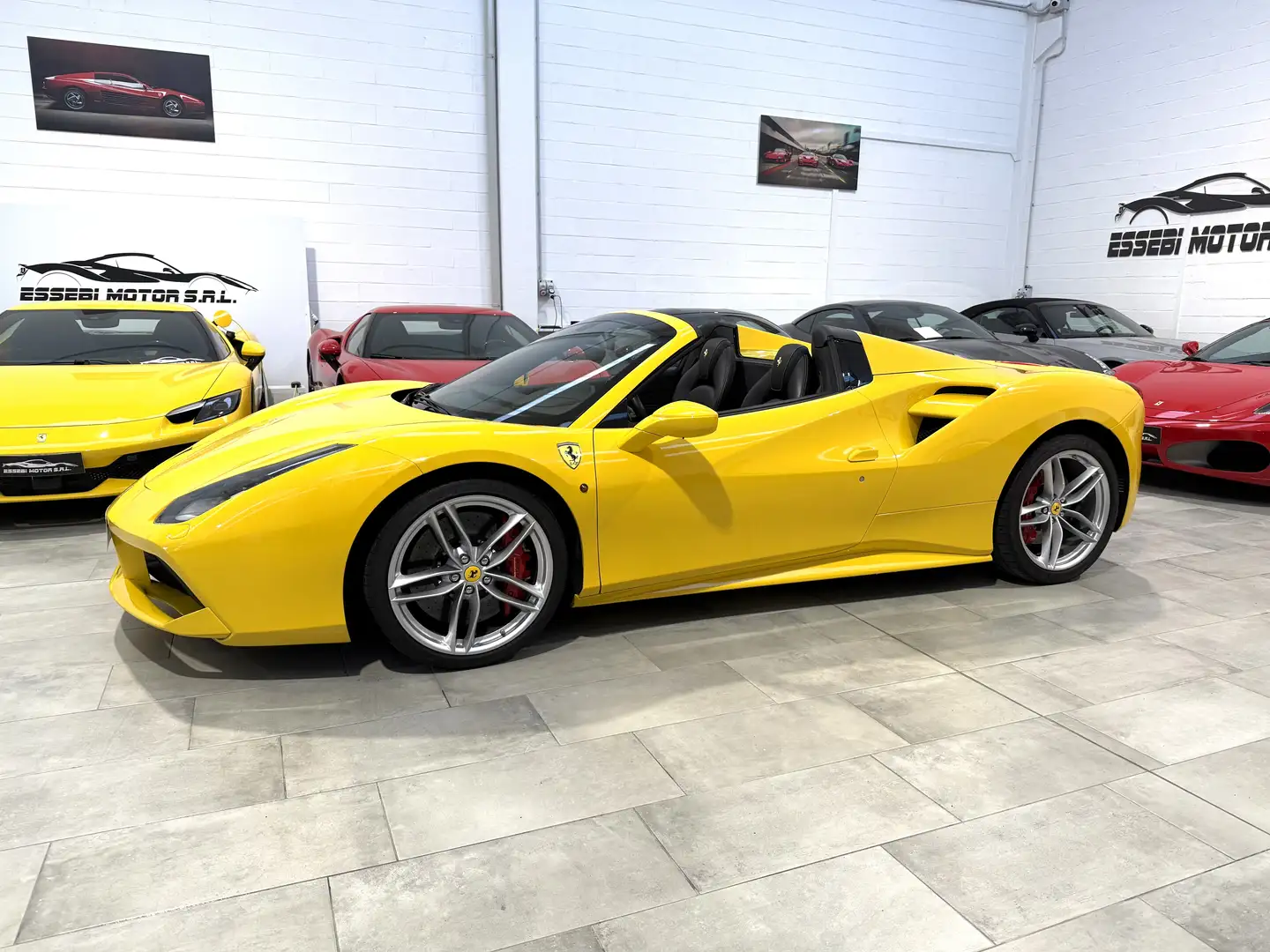 Ferrari 488 SPIDER 3.9 DTC GIALLO MODENA KM 19.000 - 1