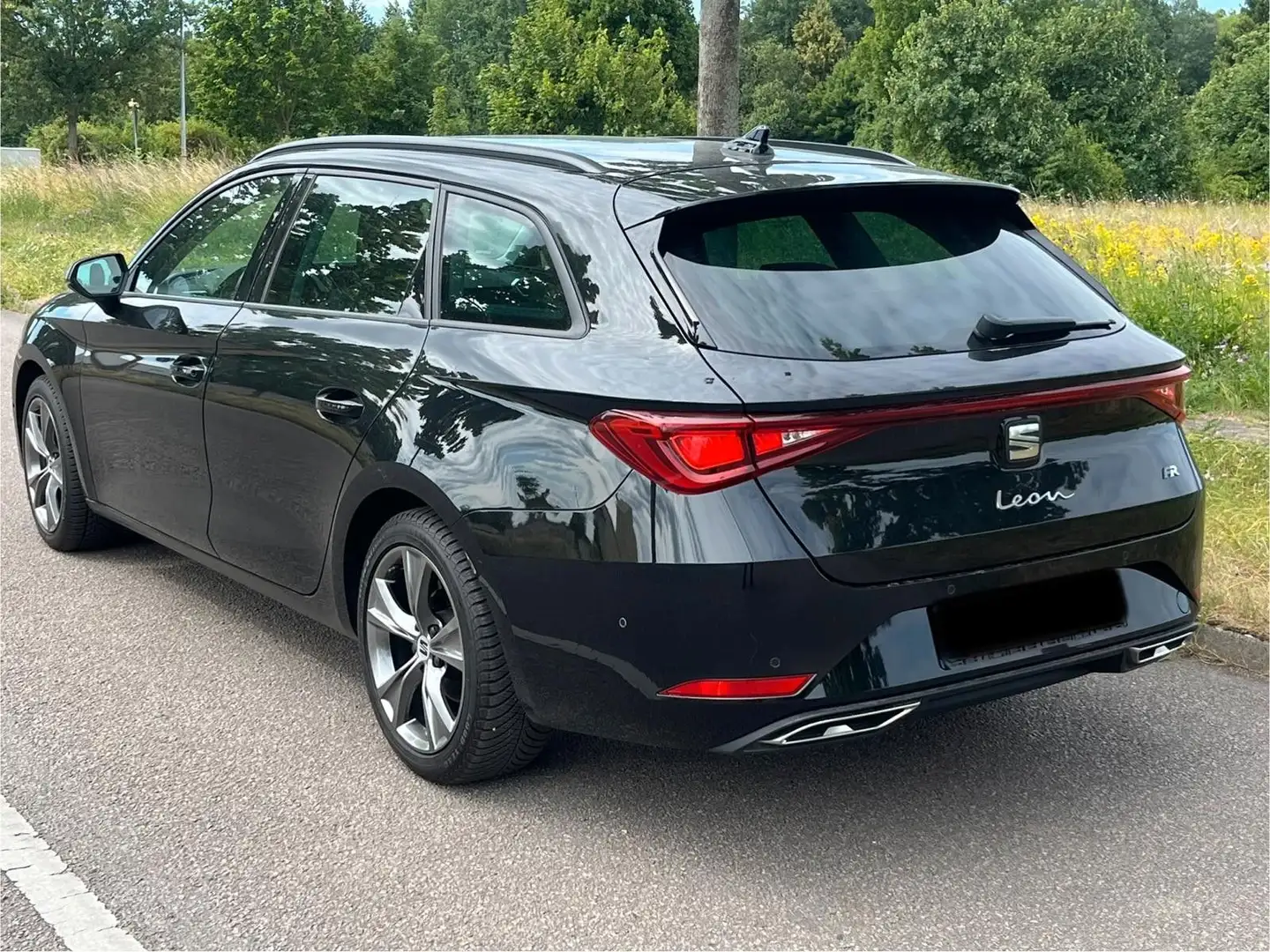 SEAT Leon Sportstourer FR Negro - 2