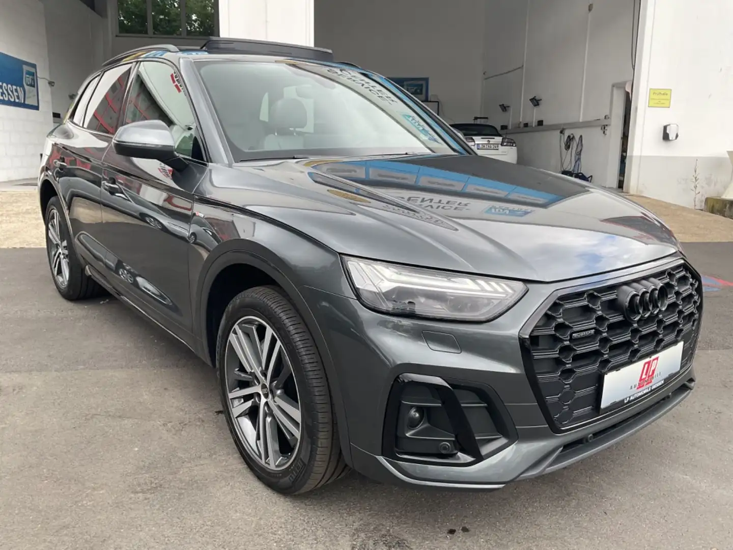 Audi Q5 40 TDI Pano Quattro S Line Memory Standheiz. Сірий - 2